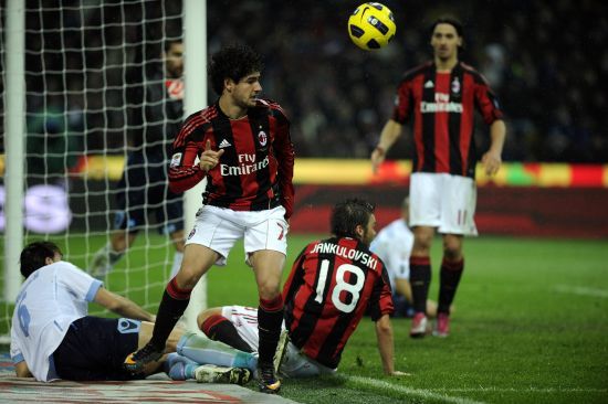 电竞盛宴盛大启幕，安保人员全程守护